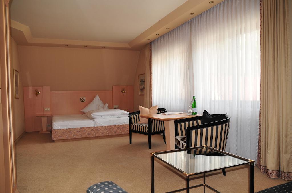 Hotel Cafe Leda Haigerloch الغرفة الصورة